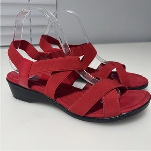 Mootsies Tootsies womens Red Sandals Size 10 M Stretchy Cross Straps 1" heel sli